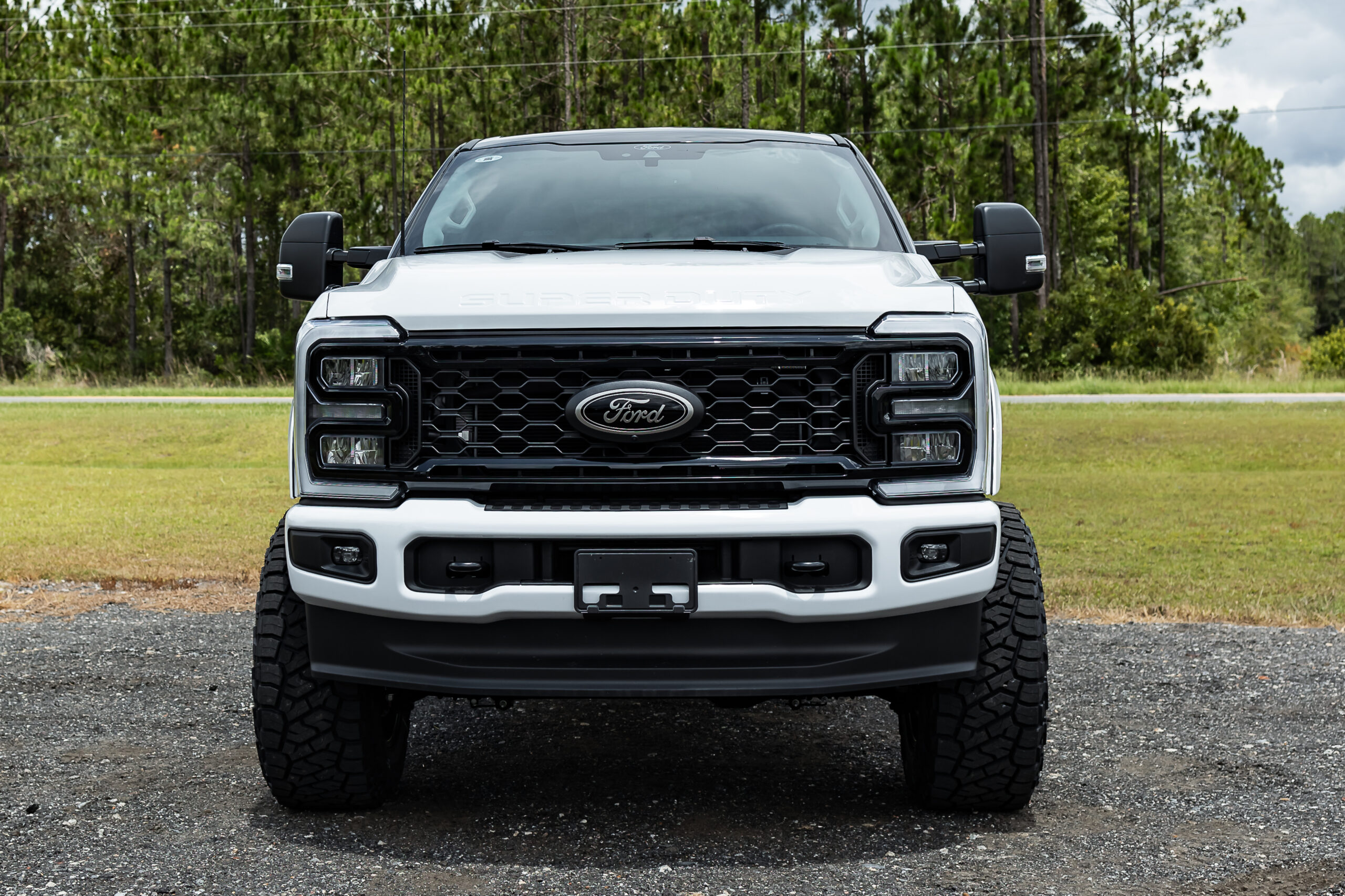 Ford F-250 Signature White