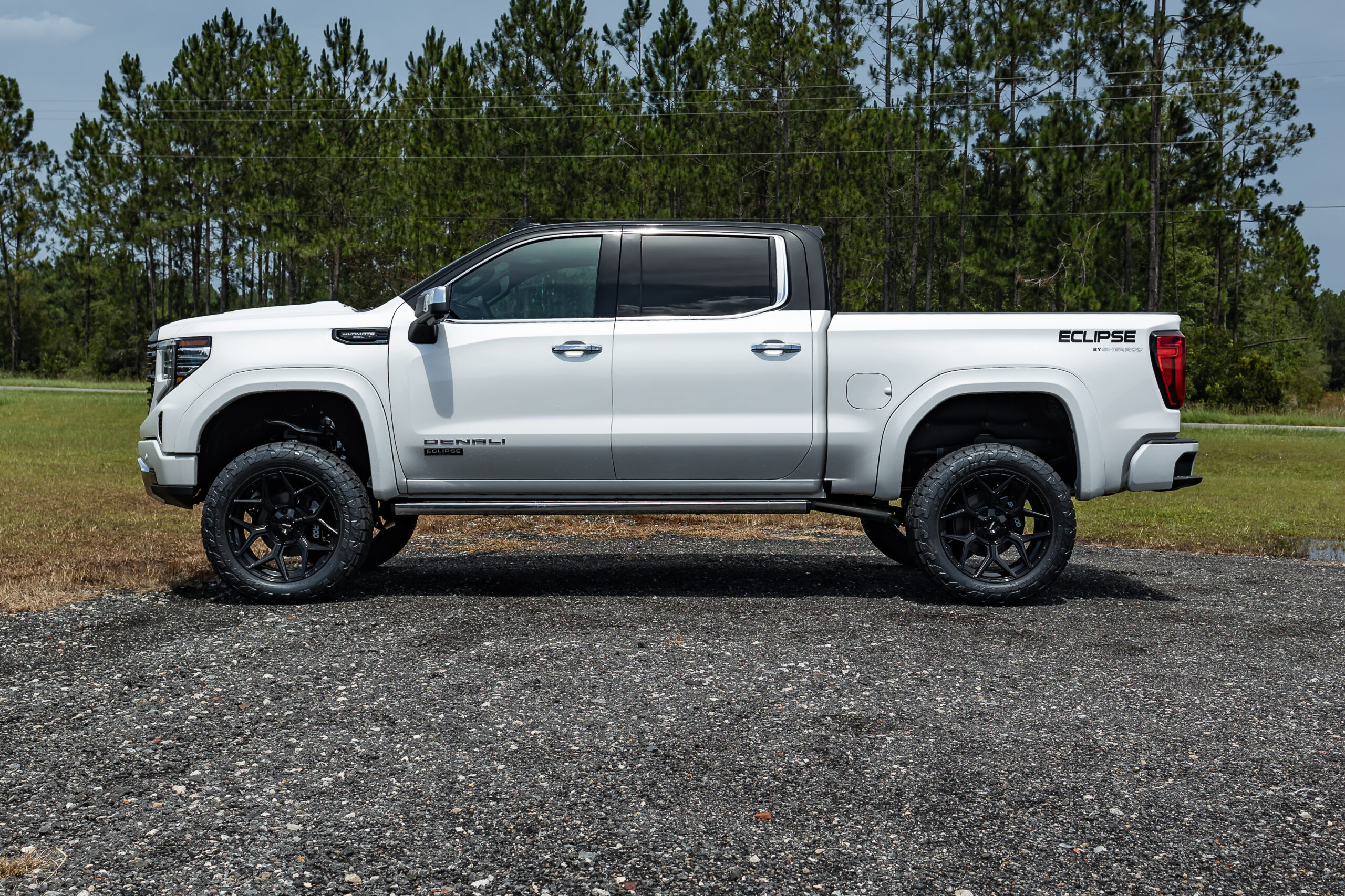 GMC 1500 Eclipse White