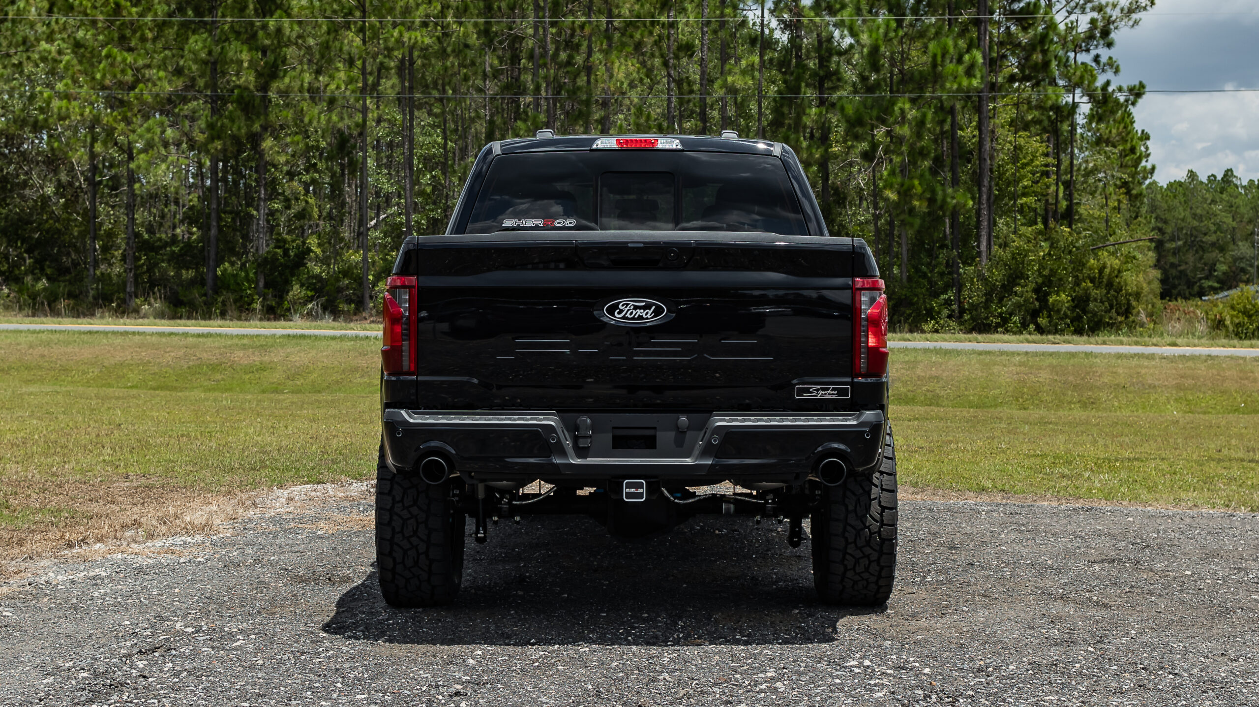 Ford F-150 Signature Black