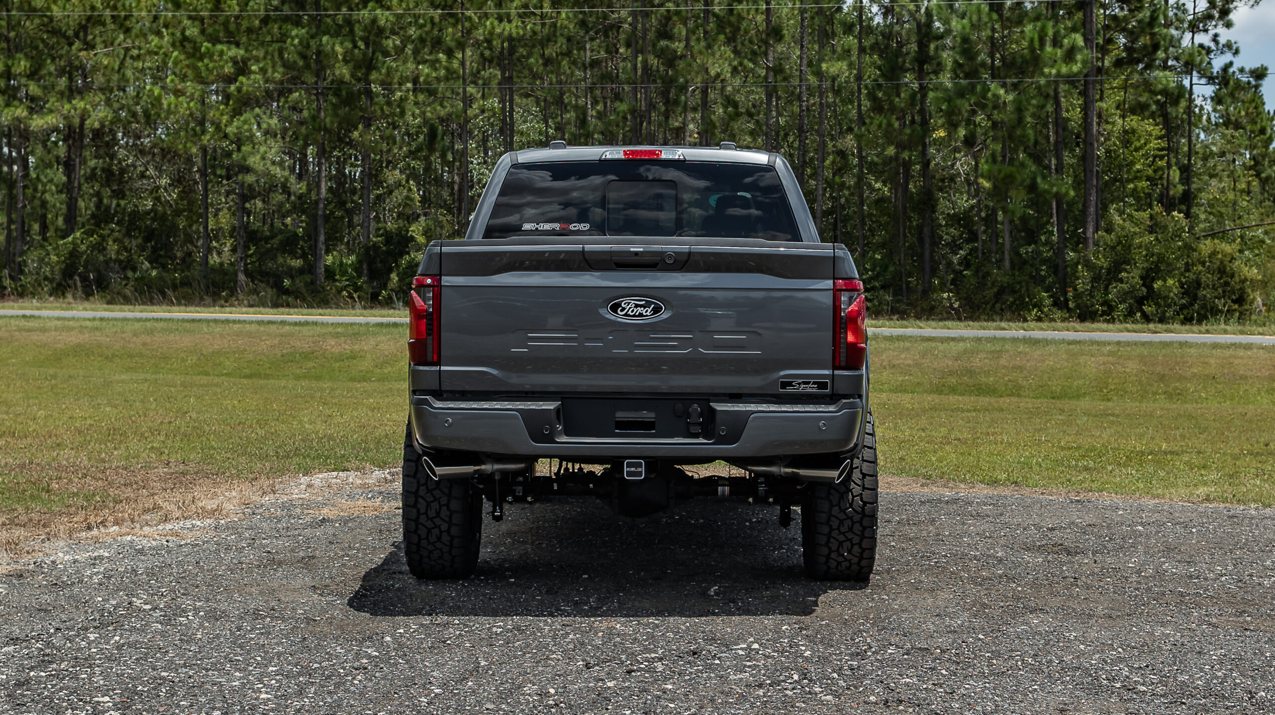 Ford F-150 Signature Gray