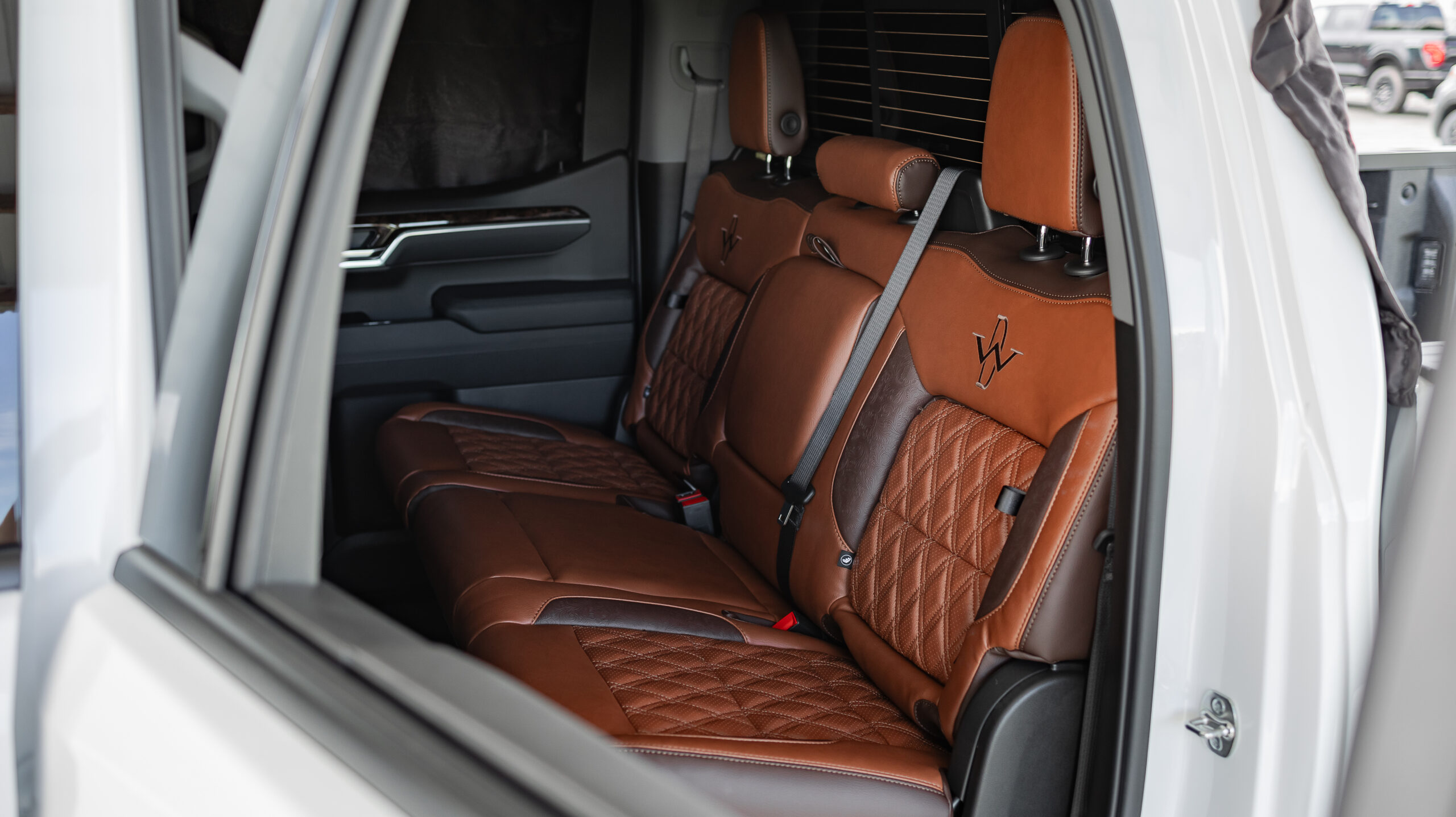 GMC 1500 Deadwood White