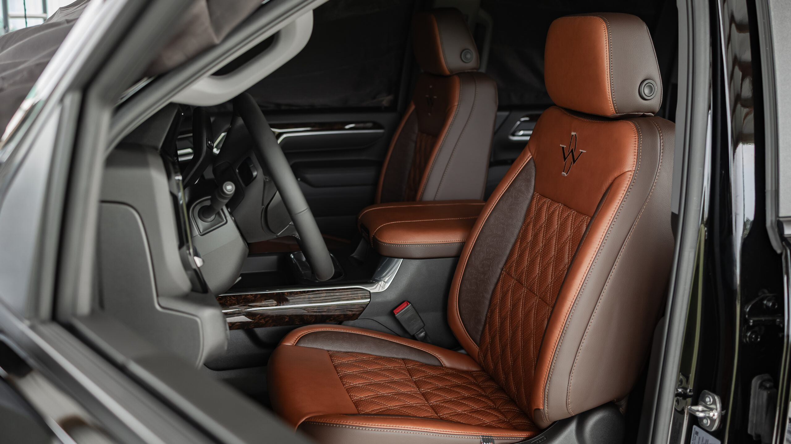 Chevy 2500 Deadwood Black