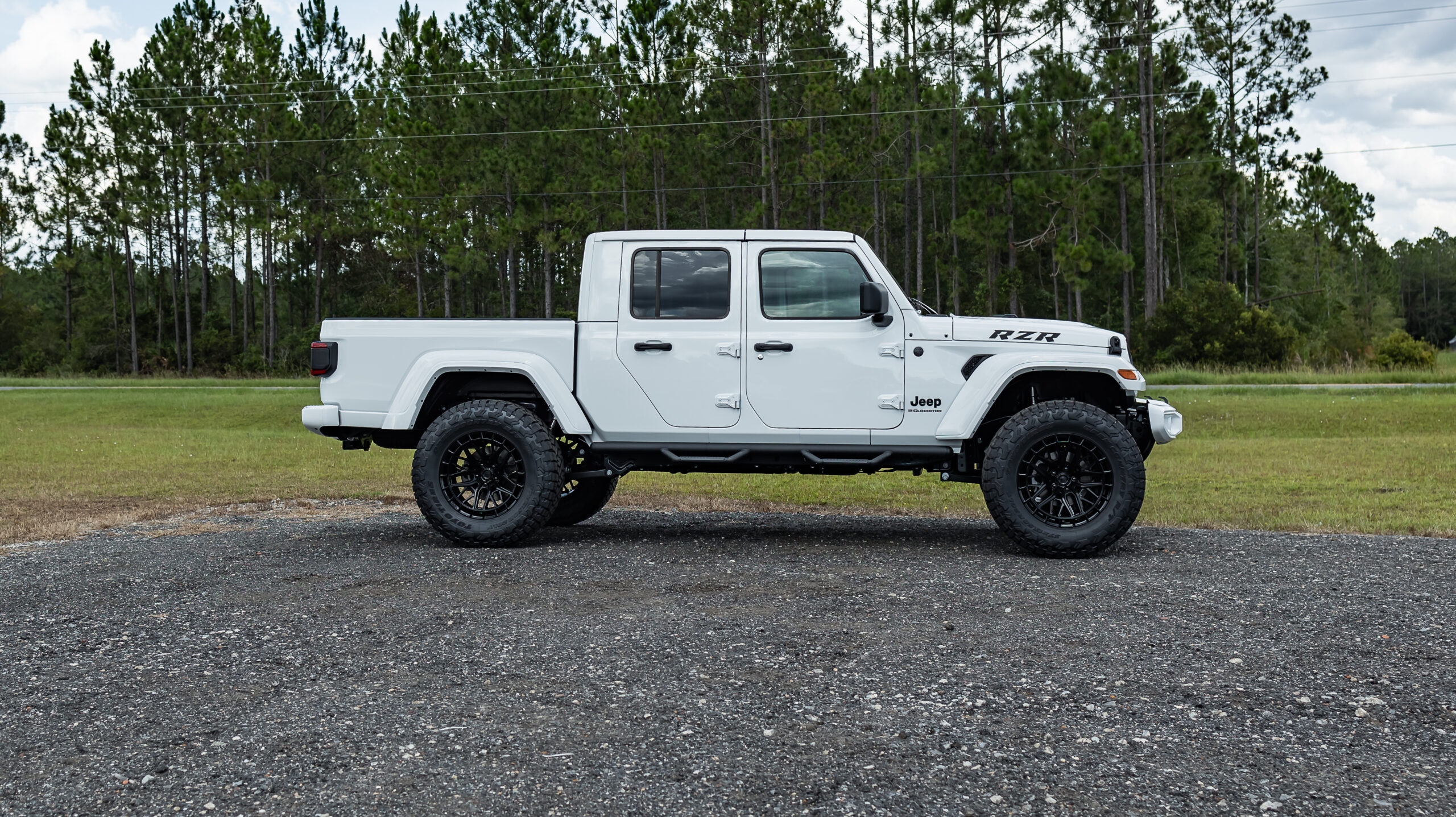 Jeep Gladiator RZR White