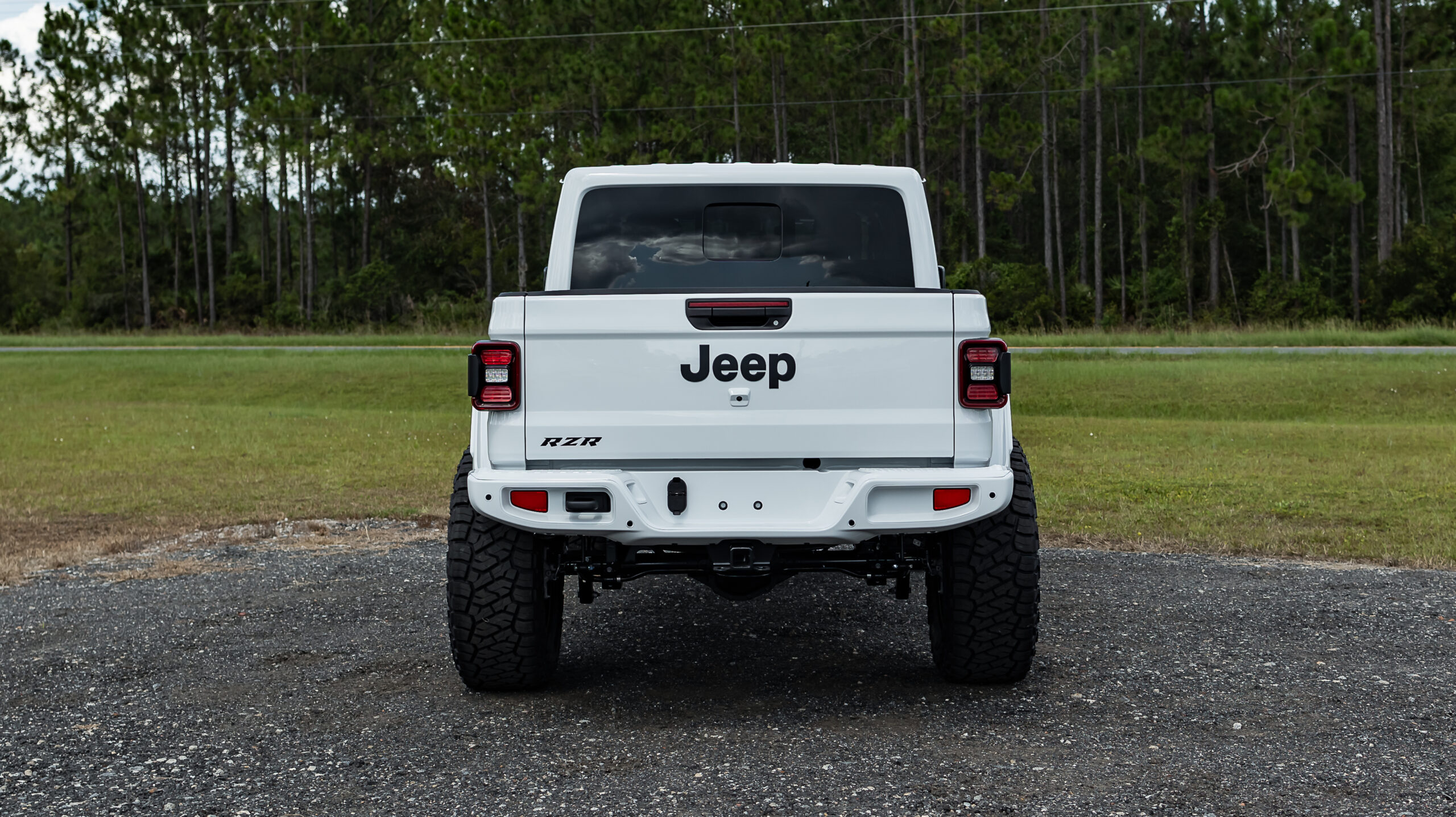 Jeep Gladiator RZR White