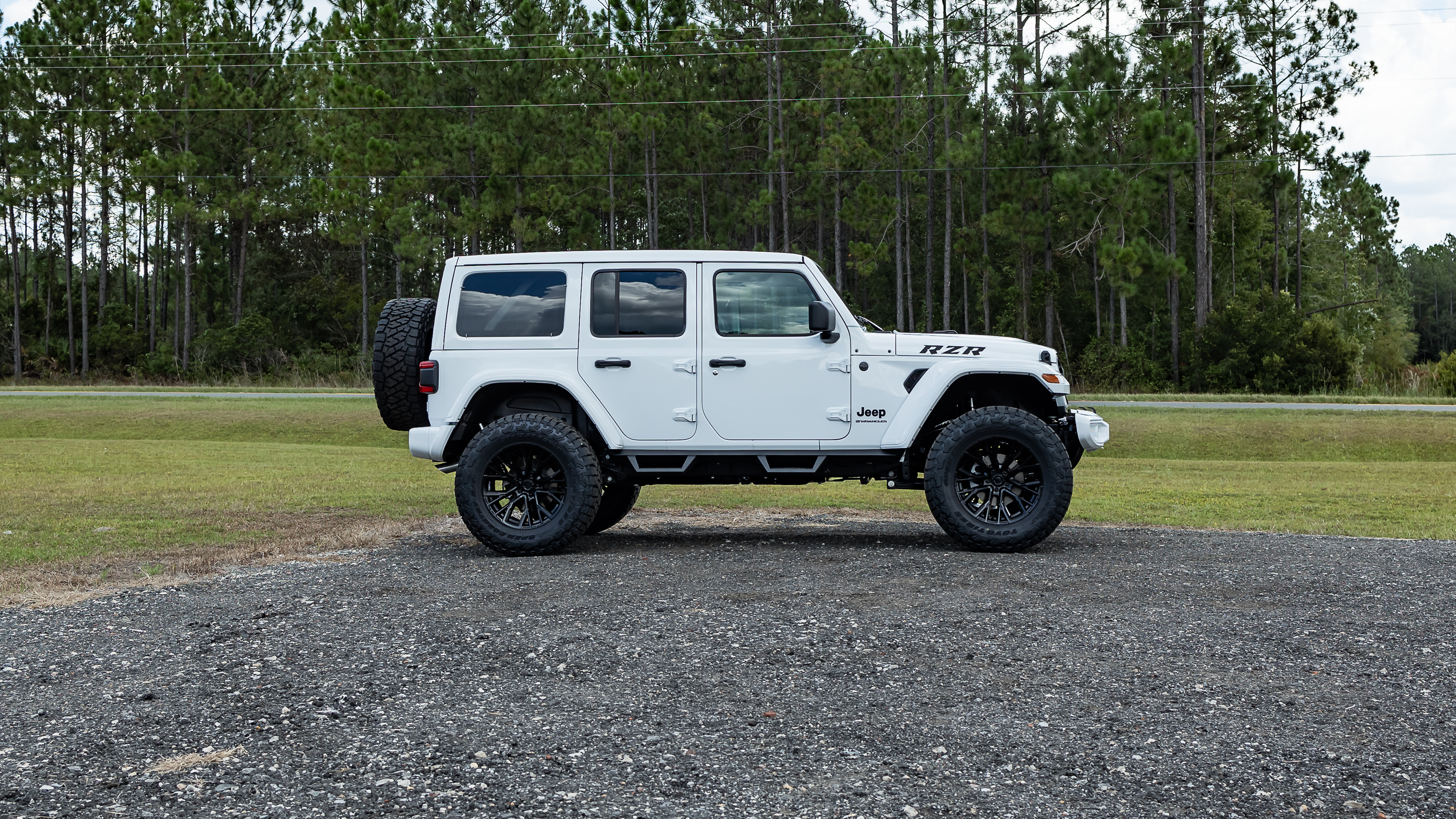 Jeep Wrangler RZR White