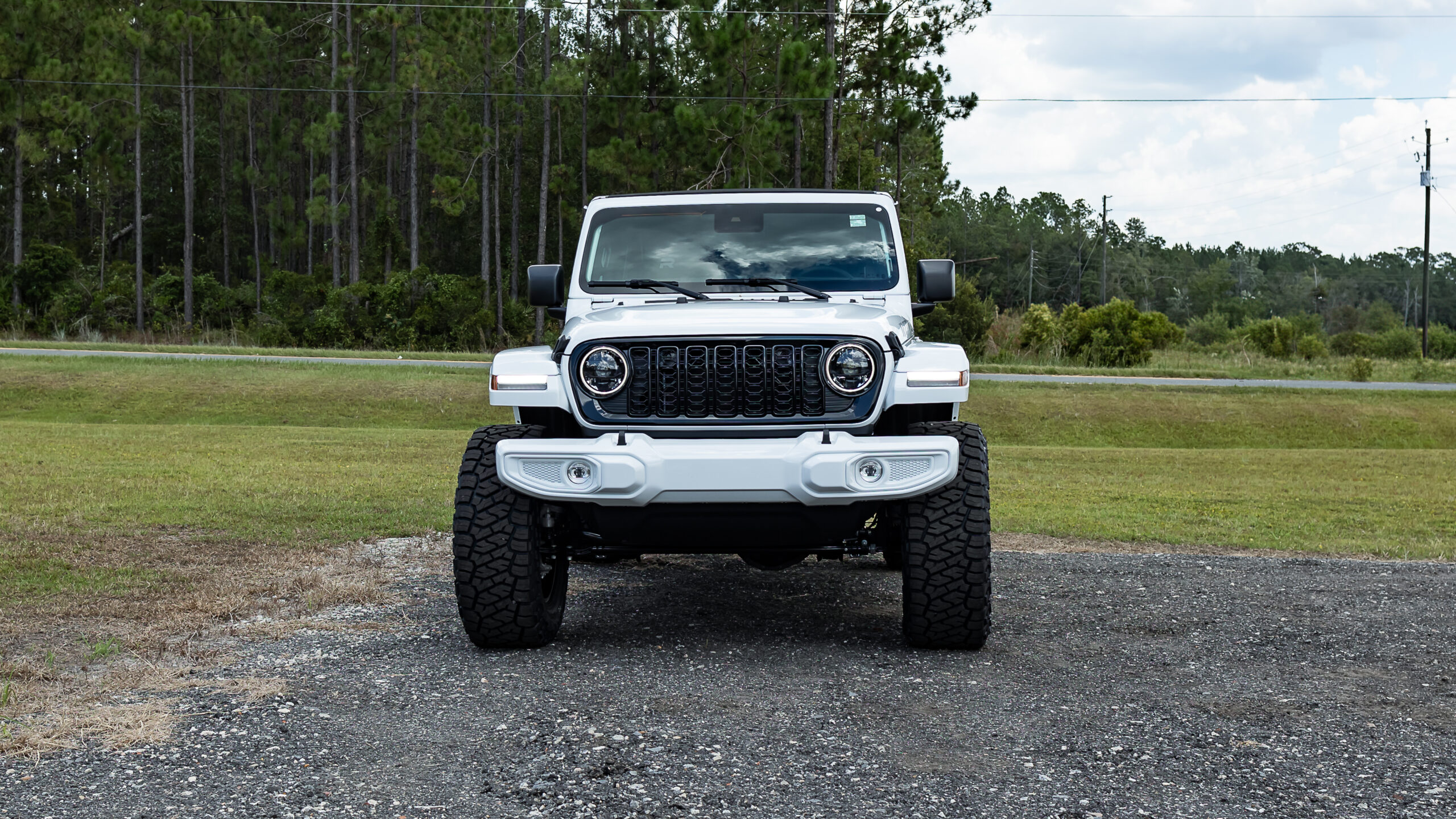 Jeep Wrangler RZR White