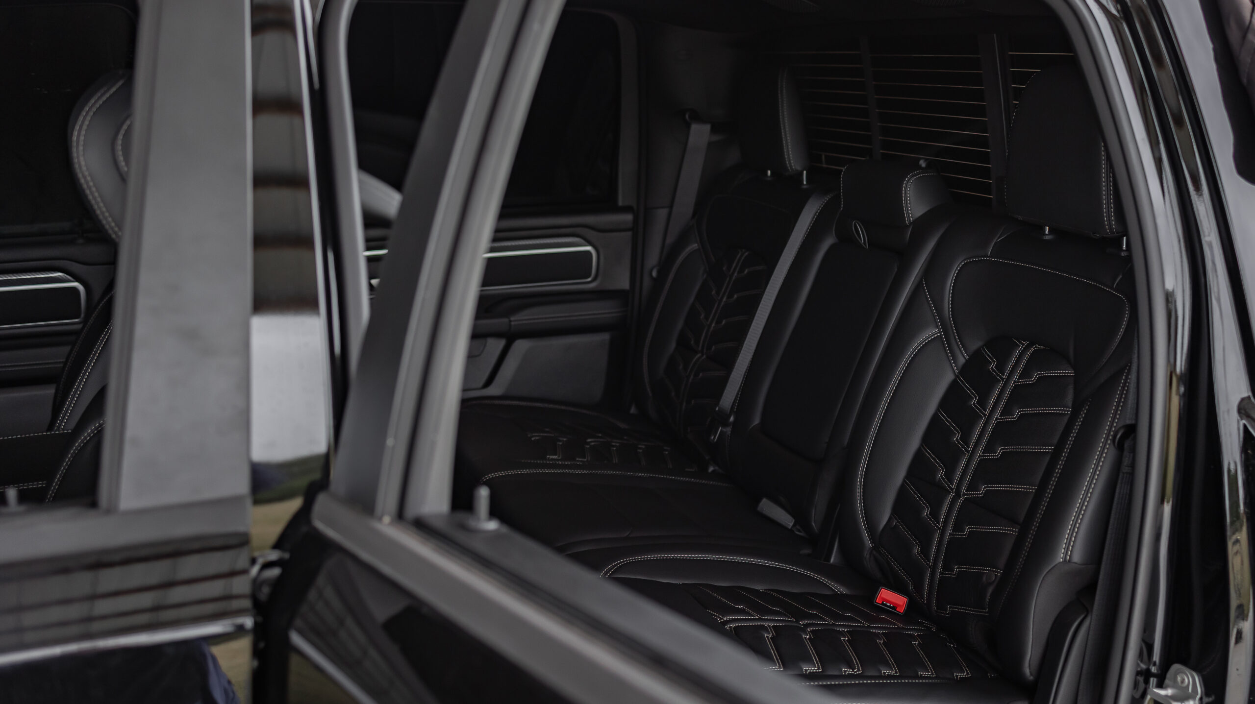 Ram 1500 Geneva - Black