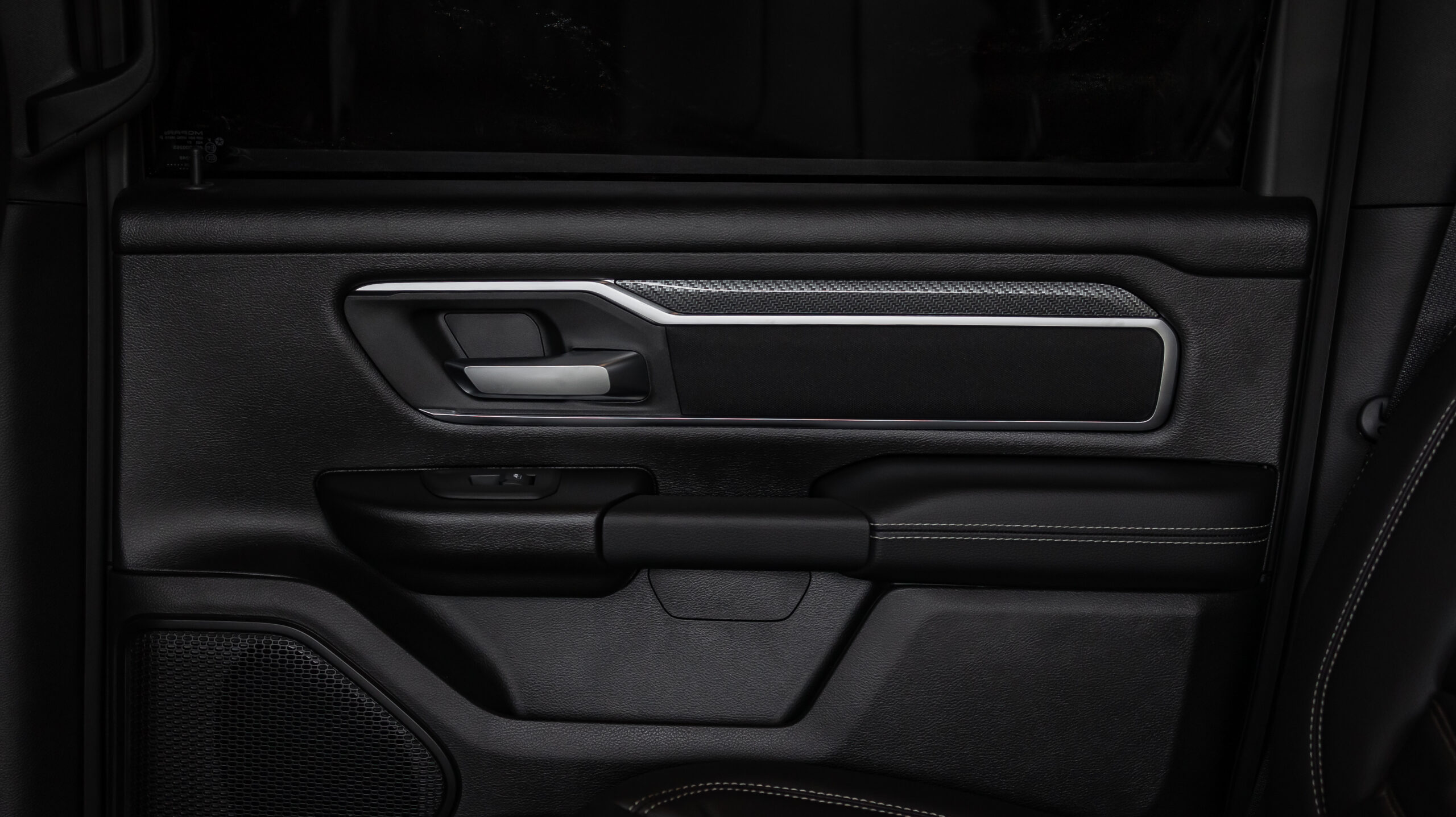 Ram 1500 Geneva - Black