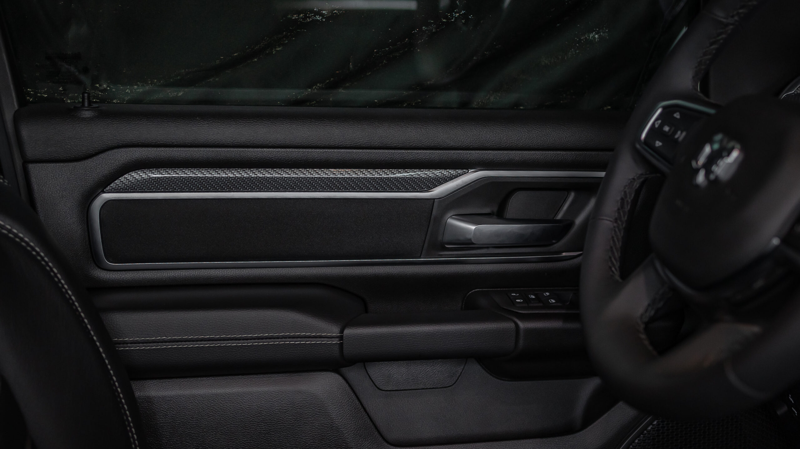 Ram 1500 Geneva - Black