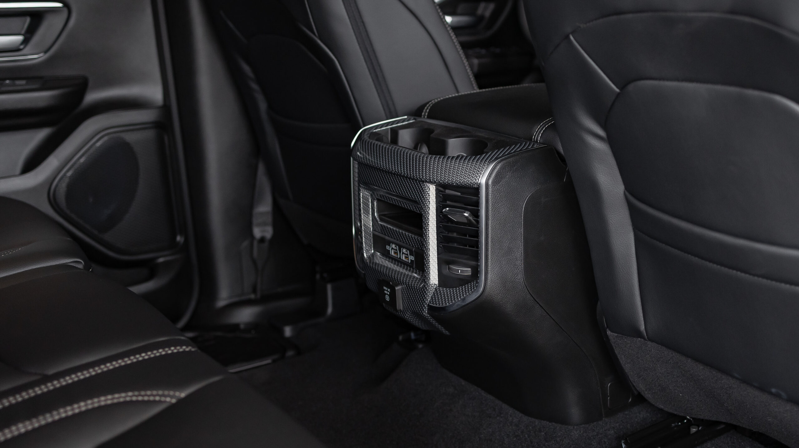 Ram 1500 Geneva - Black